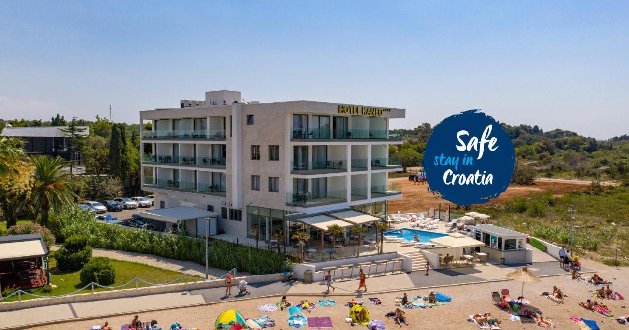 Kaneo Beach Hotel Новалья Экстерьер фото