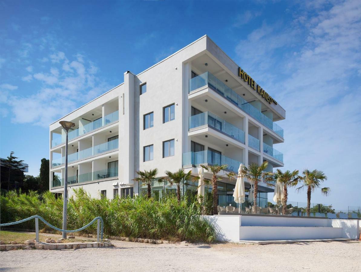 Kaneo Beach Hotel Новалья Экстерьер фото